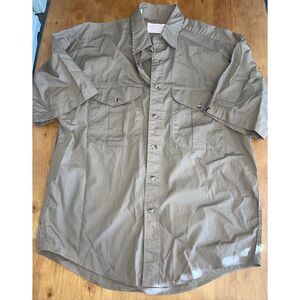 CC Filson Shirt Men’s Medium Beige Lightweight Button Down Short Sleeve Safari